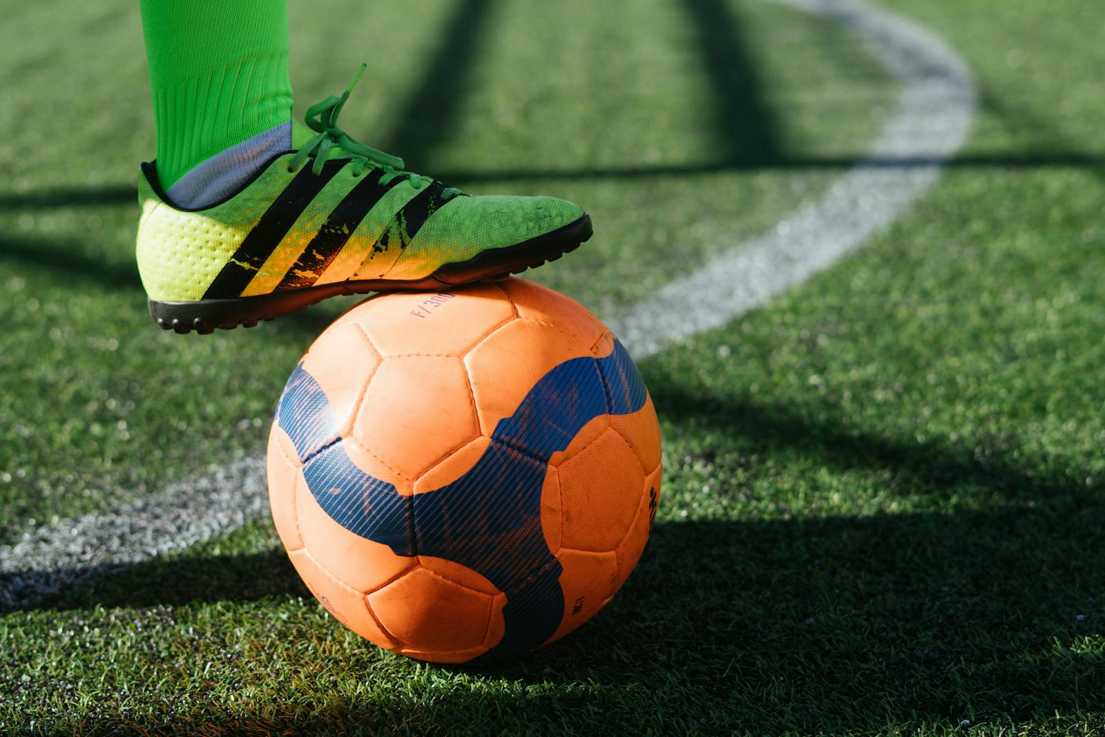 炫彩彩票 · 赛场